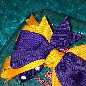 hair bow made BY ME !